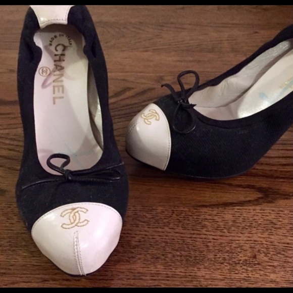 CHANEL Pumps...Authentic - Picture 3 of 8